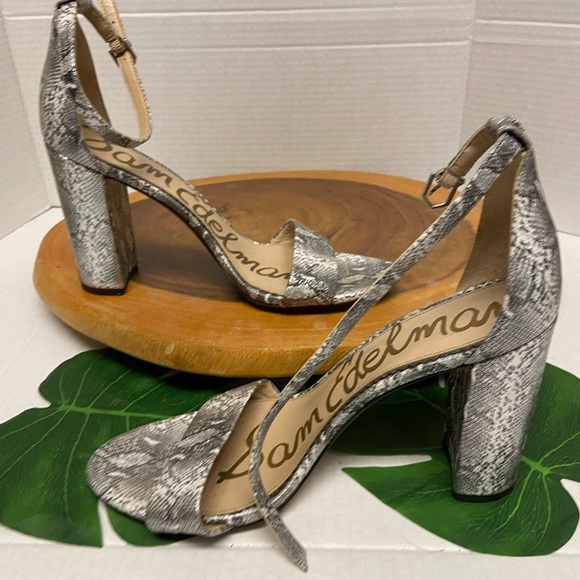 Sam Edelman Snakeprint YARO Ankle strap heels - Picture 3 of 9